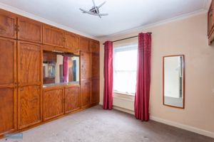 Bedroom- click for photo gallery